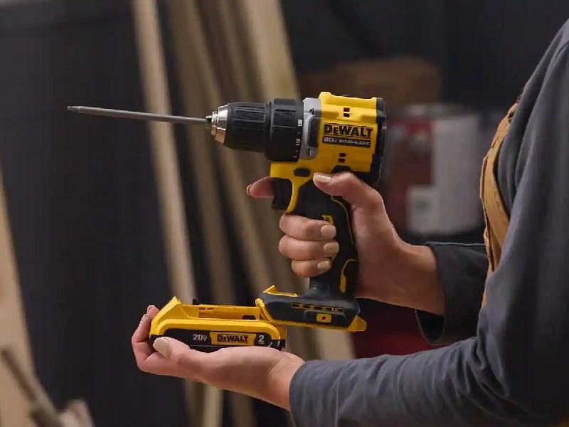 دریل پیچ گوشتی شارژی دیوالت